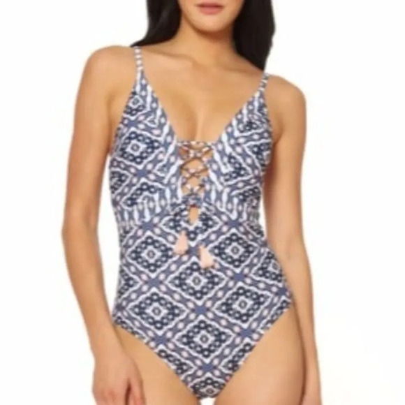 Jessica Simpson Simpson Venice One Piece Swimsuits - Picture 1 of 5